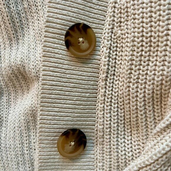SO Cream Knit Cardigan – Size XS – Cozy & Stylish - Picture 2 of 4